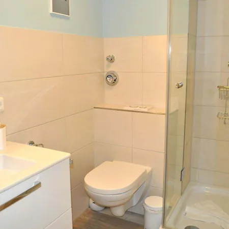 Dock 28 * ニーンドルフ